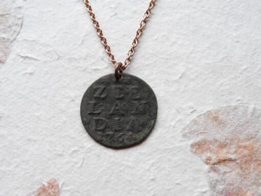 Zeeland | Zeelandia 1764 duit munt ketting (II)